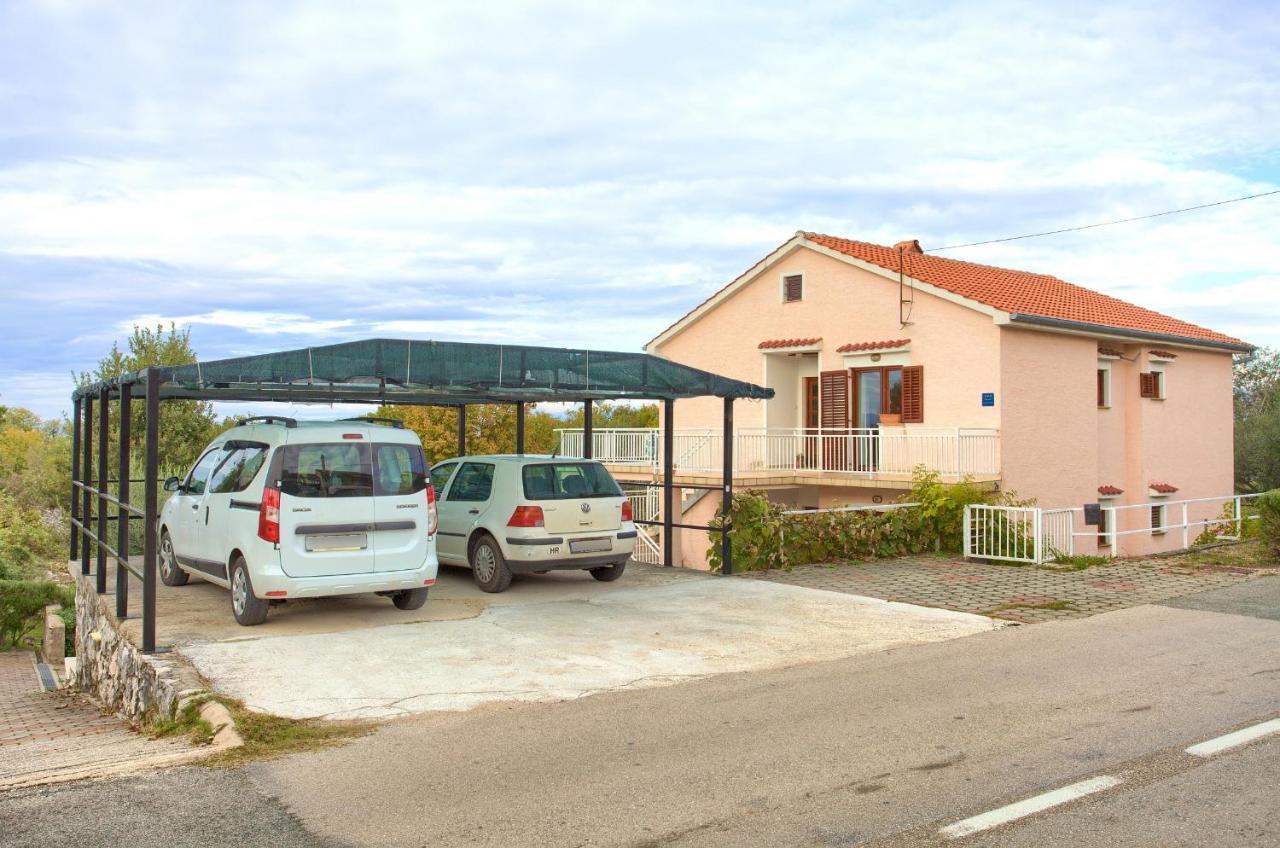 Rasopasno Apartment With Terrace And Private Parking エクステリア 写真