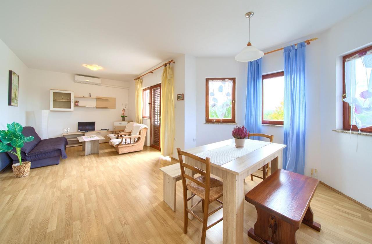 Rasopasno Apartment With Terrace And Private Parking エクステリア 写真